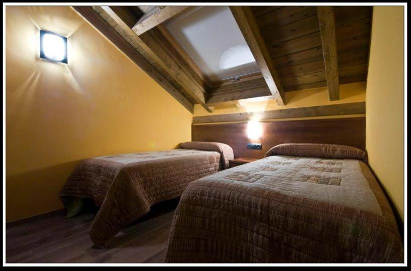 Hotel Roca Alp Exterior photo