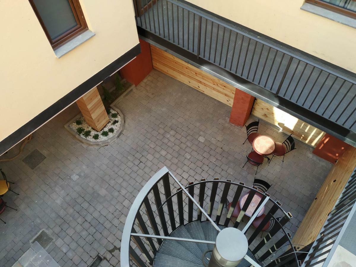 Hotel Roca Alp Exterior photo